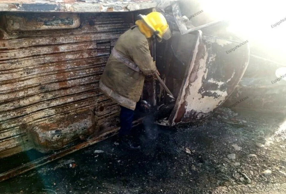 Los bomberos sofocaron las llamas