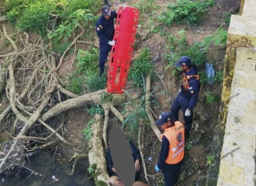 Comisiones de PC, Bomberos y PNB rescataron el cadáver del joven